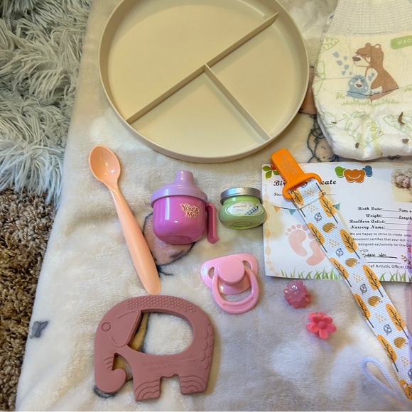 Reborn Baby Girl Doll Cloth Body Full Silicone Vinyl Limbs & Accessories (NWT) - Picture 13 of 14